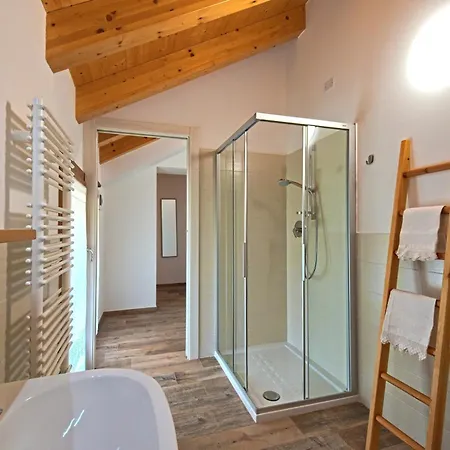 Lioelara Vendégház 3*