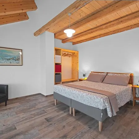 Lioelara Guest house *